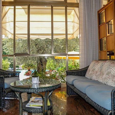 Hotel Continental Гарда Екстериор снимка