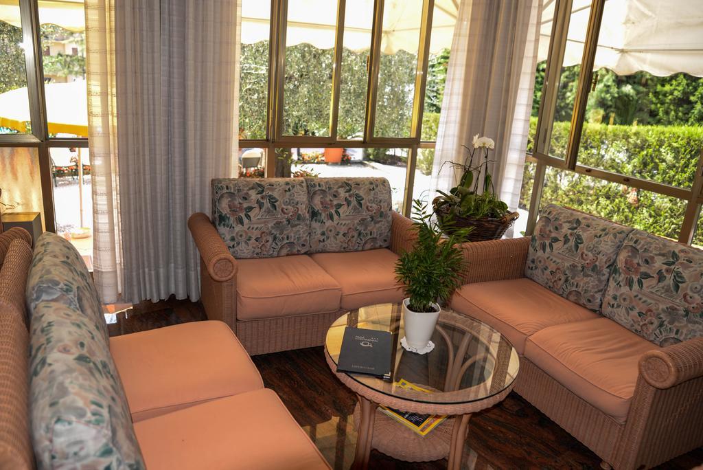 Hotel Continental Гарда Екстериор снимка